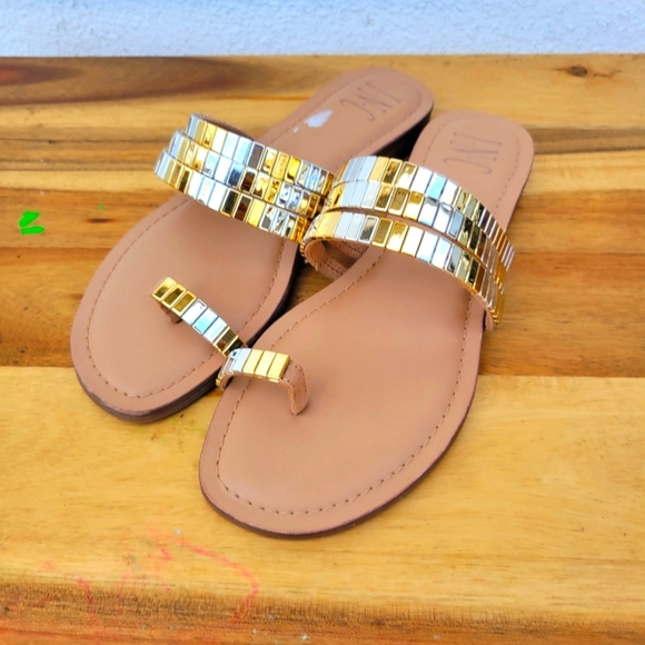 INC Jaylee Womens Embellished Toe Ring Slip-On Flat Sandals Size 6.5 - Picture 4 of 16